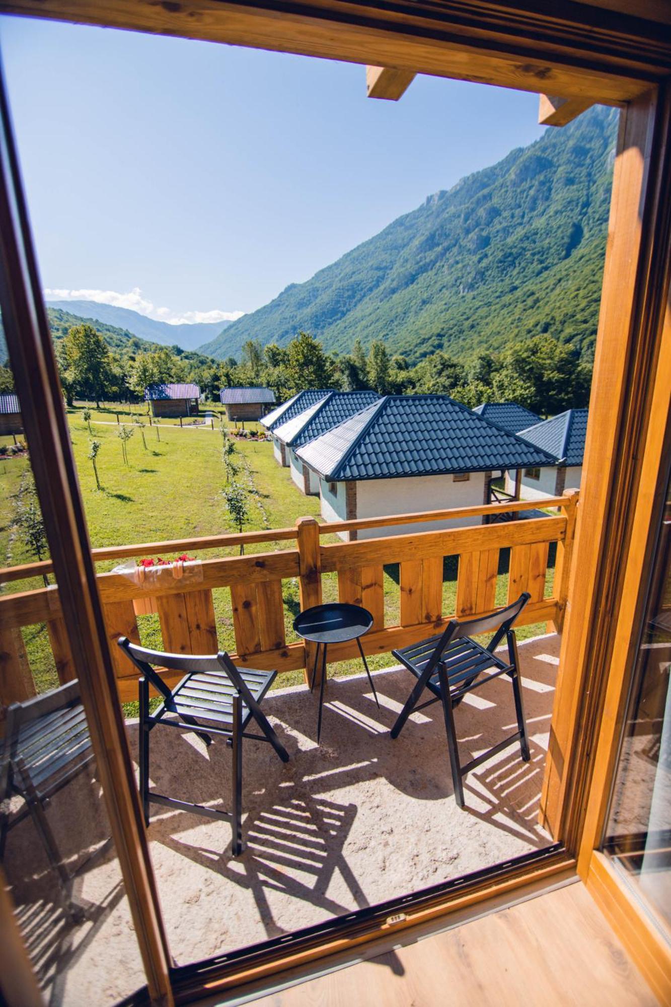 Outdoor Resort Tarasport Foca Exterior photo